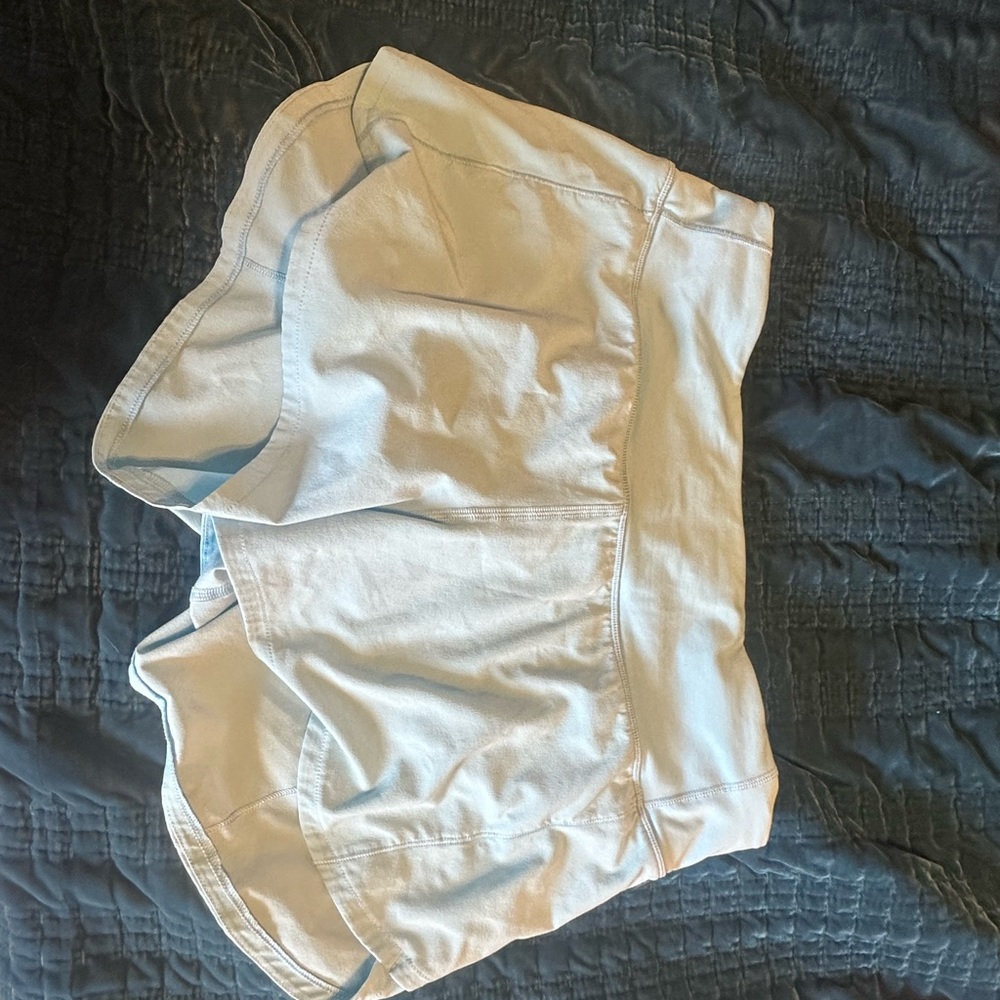 LULULEMON Speed up size 6 shorts 2.5 inch